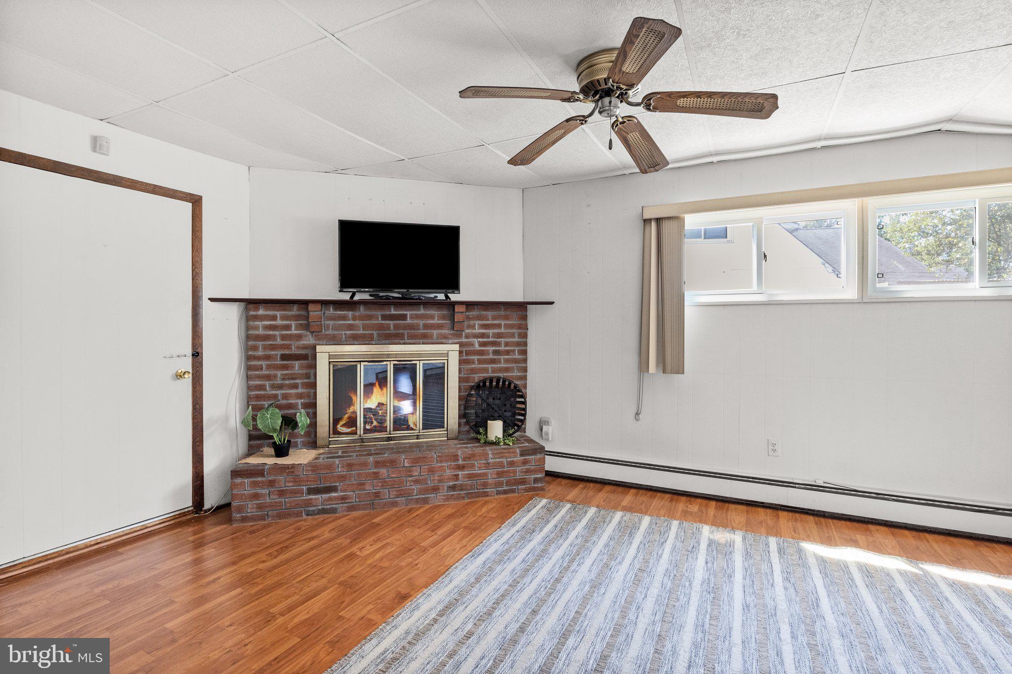 27 PLUMTREE ROAD