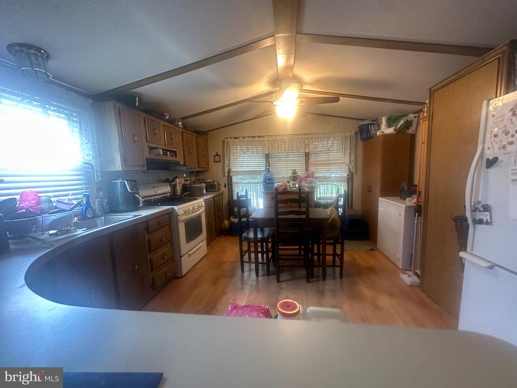 2304 BROWNSVILLE 1114 WILLOW DR