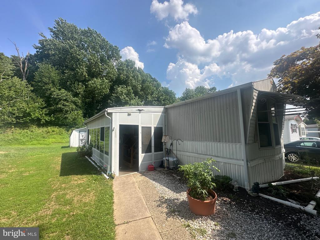 2304 BROWNSVILLE 1114 WILLOW DR