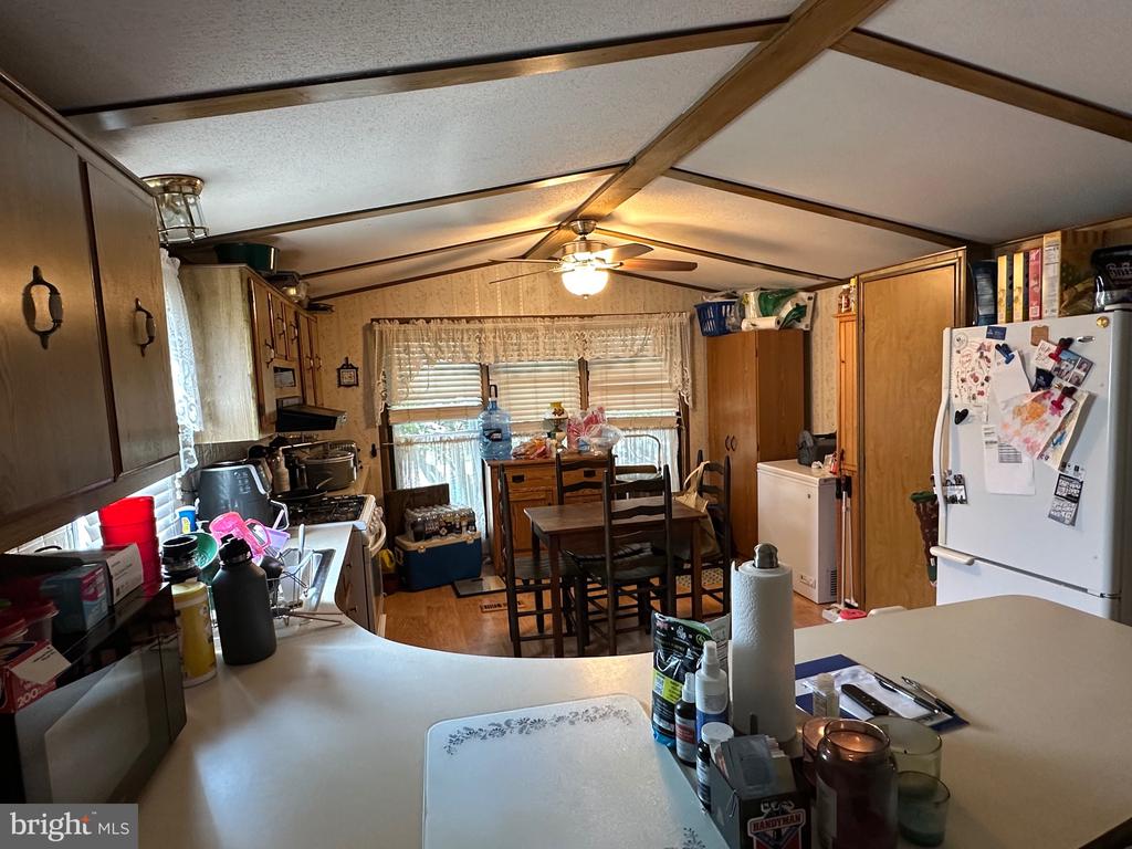 2304 BROWNSVILLE 1114 WILLOW DR