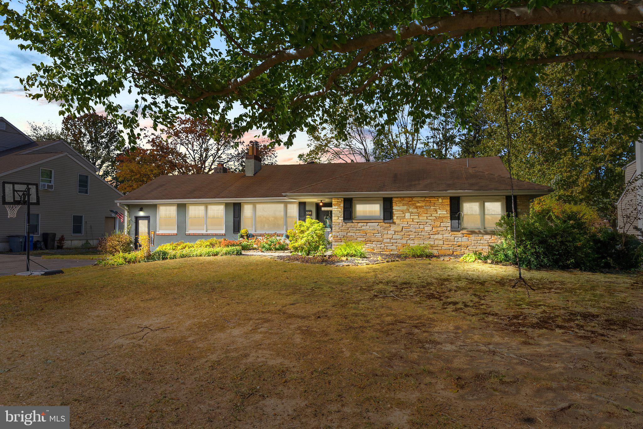 338 PARKVIEW AVE