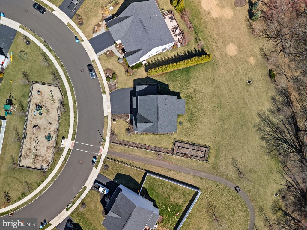 1145 LYNCH CIRCLE