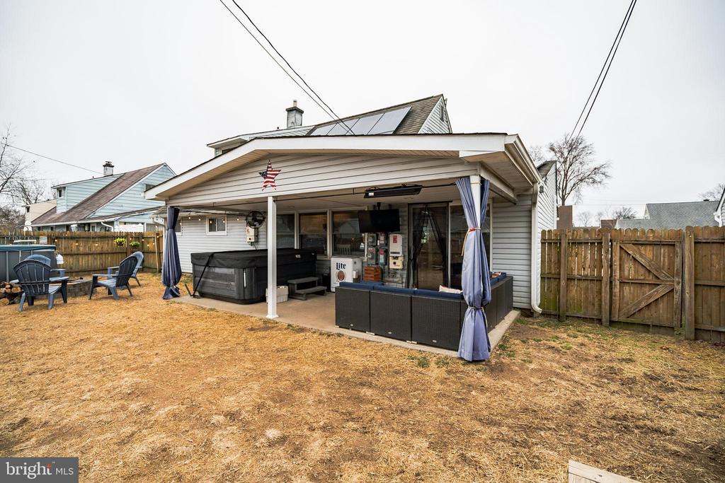 16 JESTER LANE