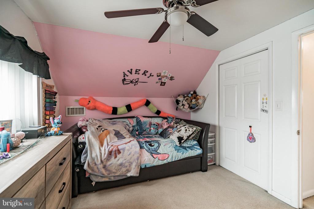 16 JESTER LANE