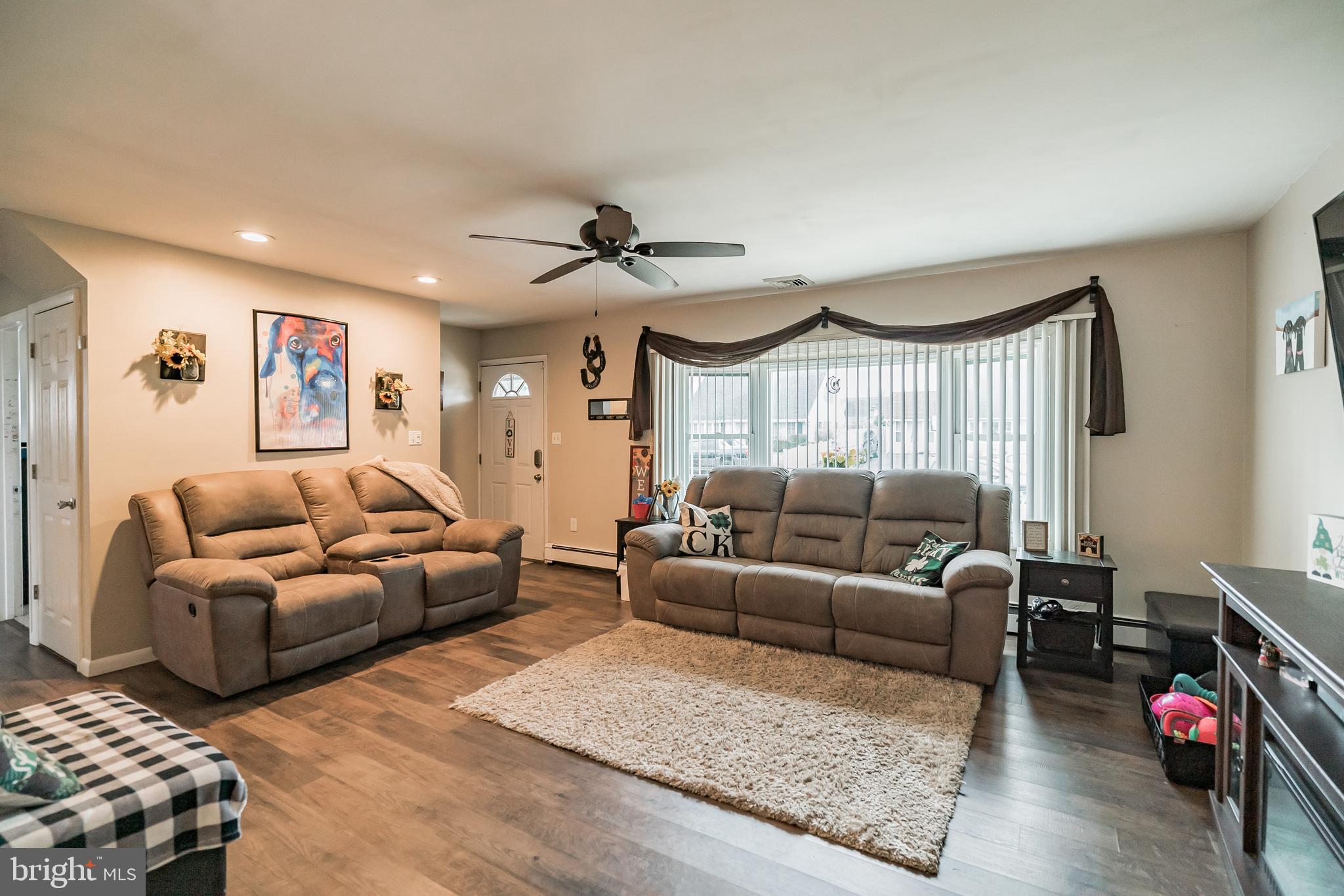 16 JESTER LANE
