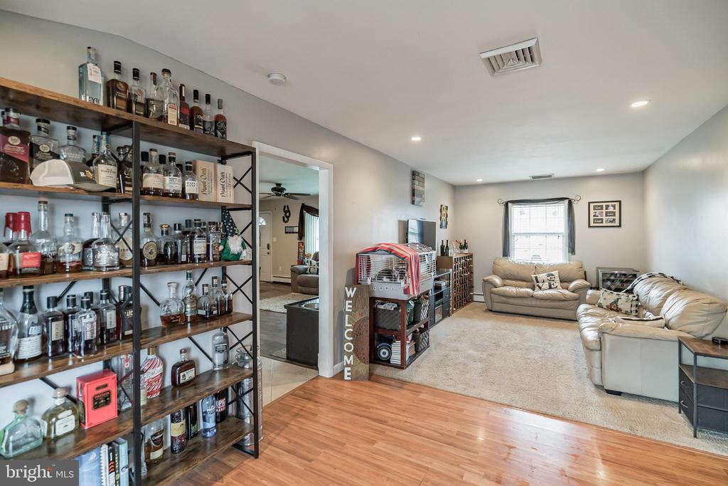 16 JESTER LANE