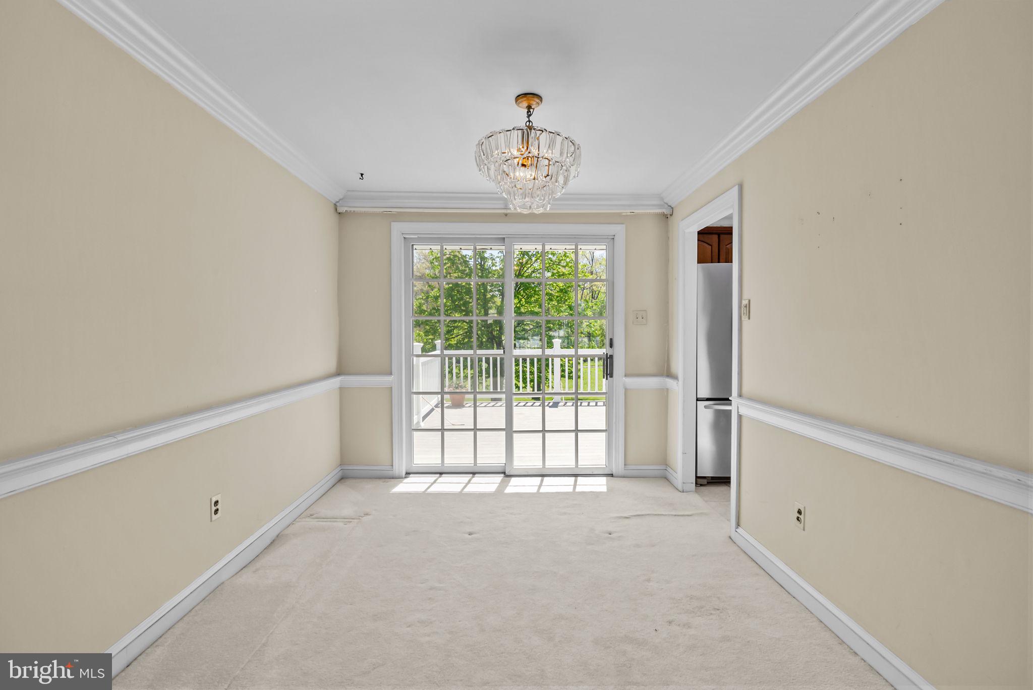 1023 CAROUSEL DRIVE