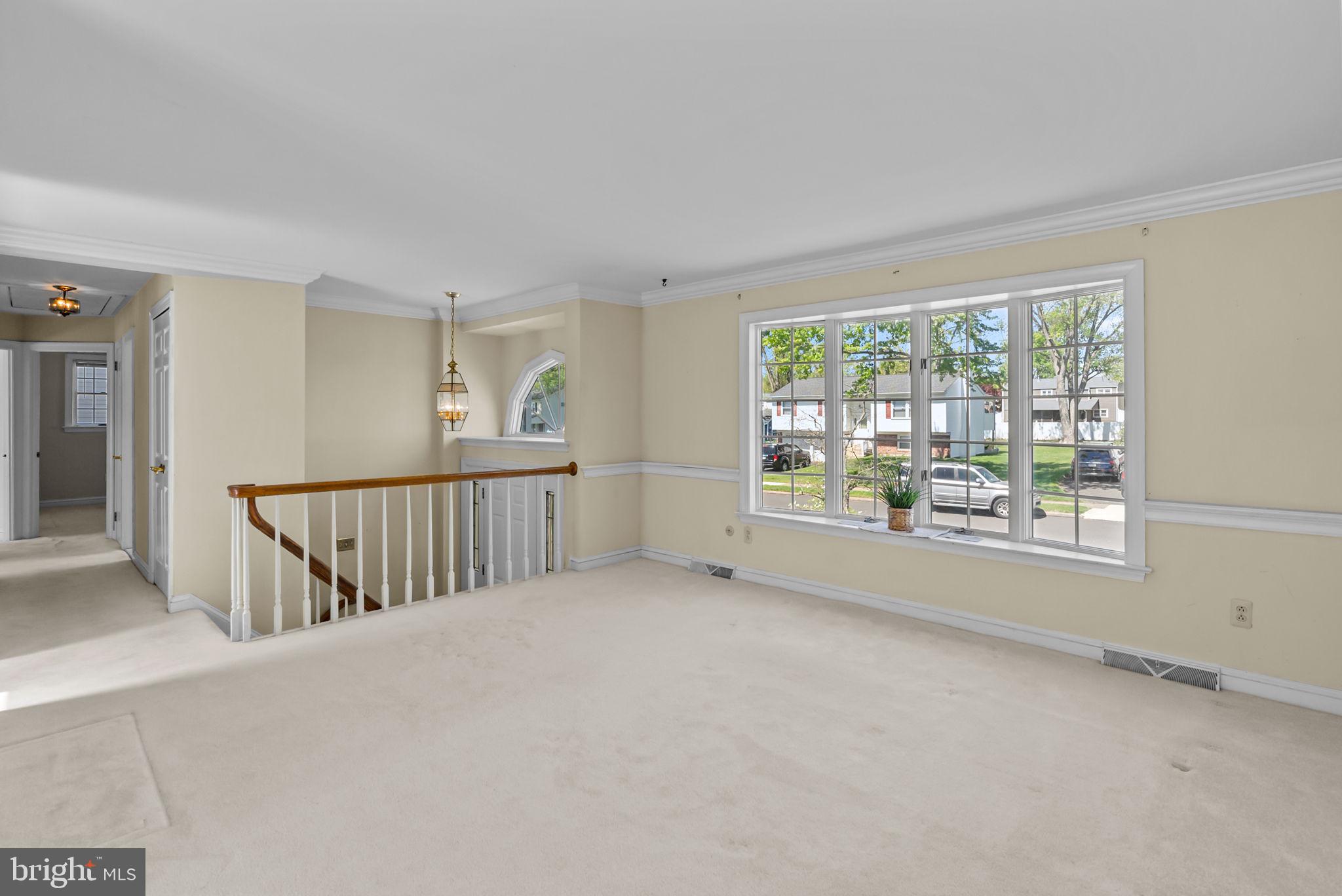1023 CAROUSEL DRIVE