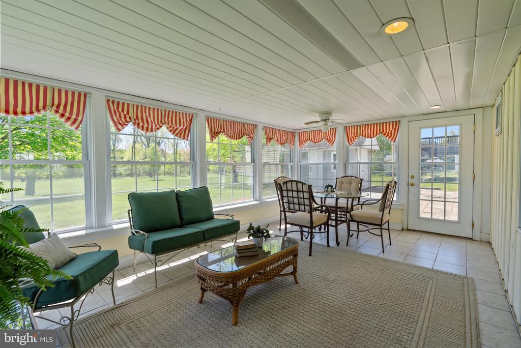 1023 CAROUSEL DRIVE