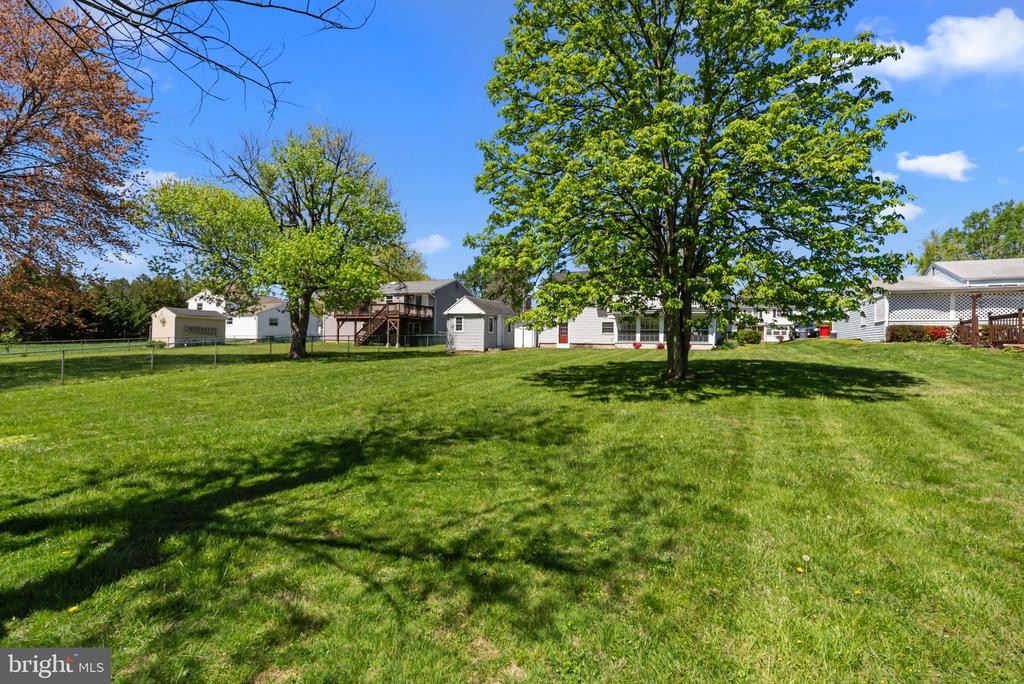 1023 CAROUSEL DRIVE