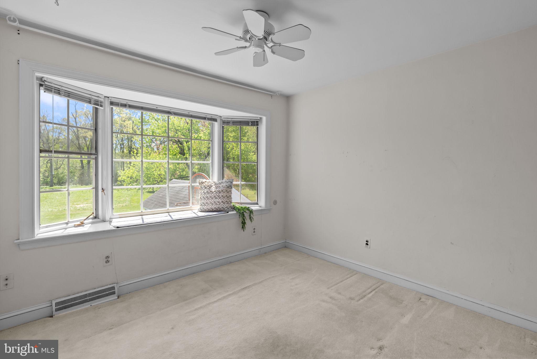 1023 CAROUSEL DRIVE