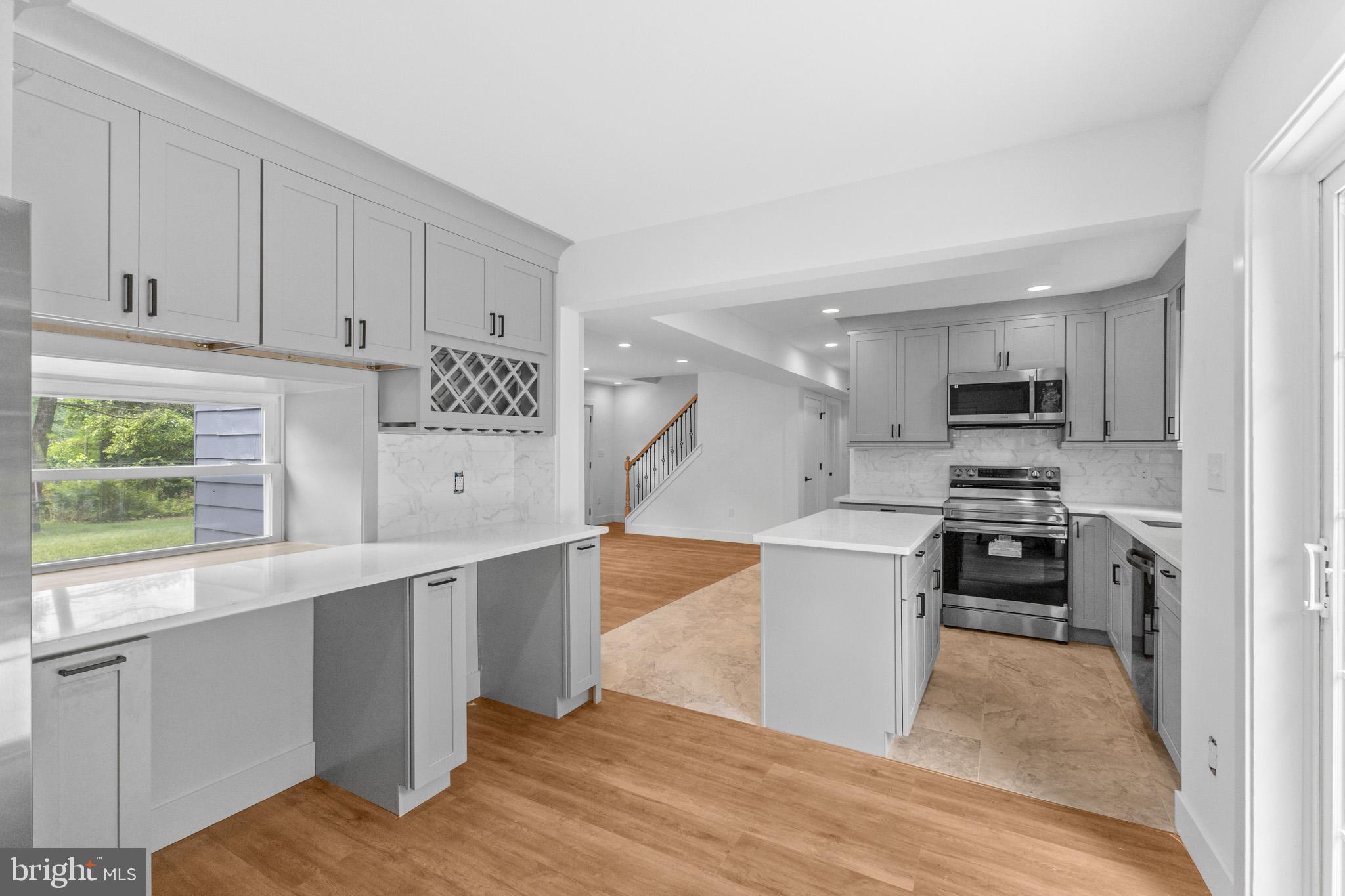 290 OXFORD VALLEY ROAD