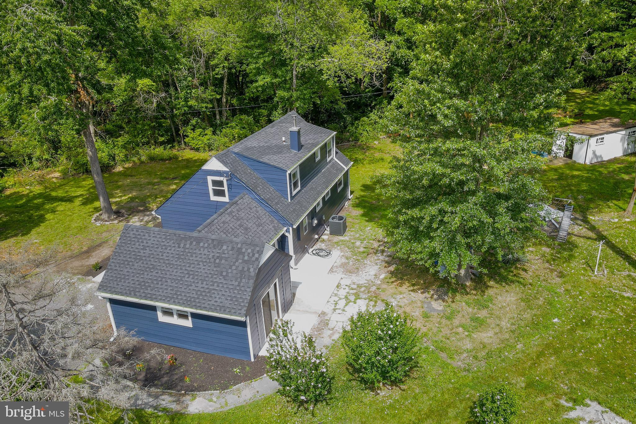 290 OXFORD VALLEY ROAD