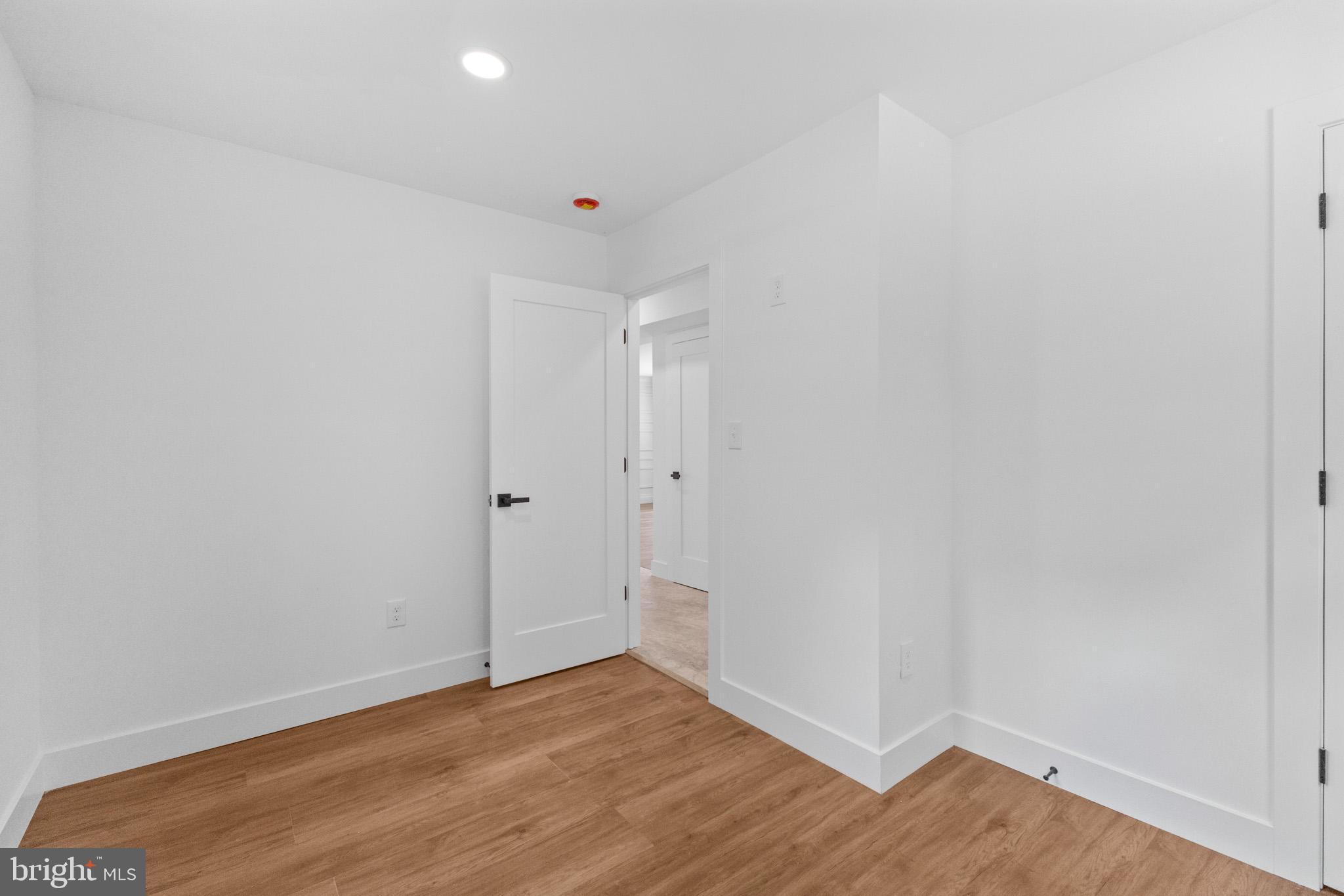 290 OXFORD VALLEY ROAD