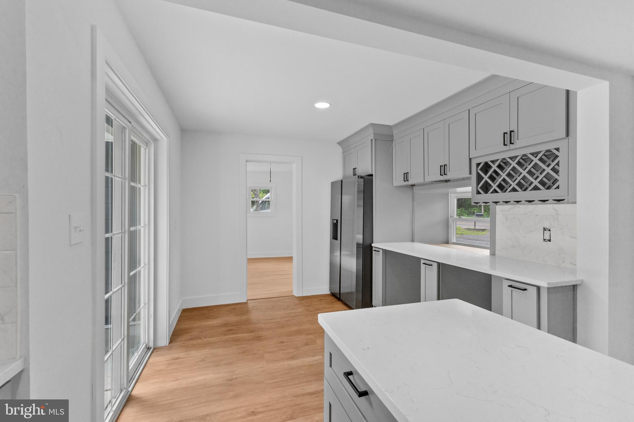 290 OXFORD VALLEY ROAD