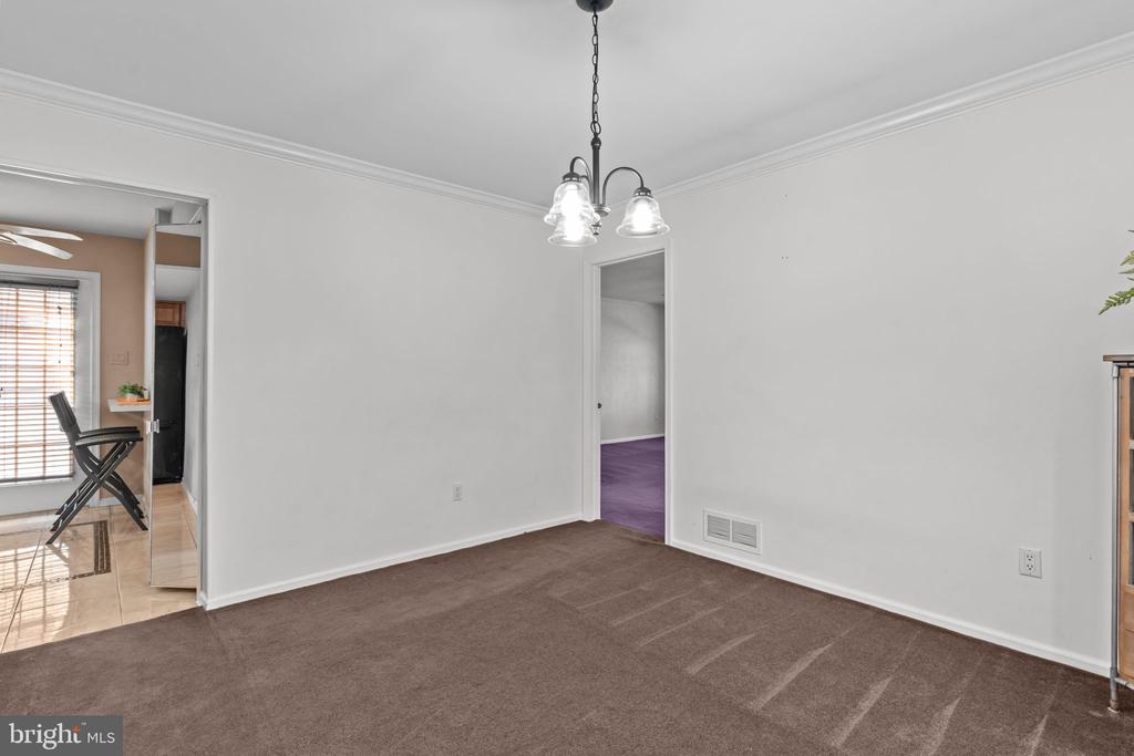 507 POTTERS COURT