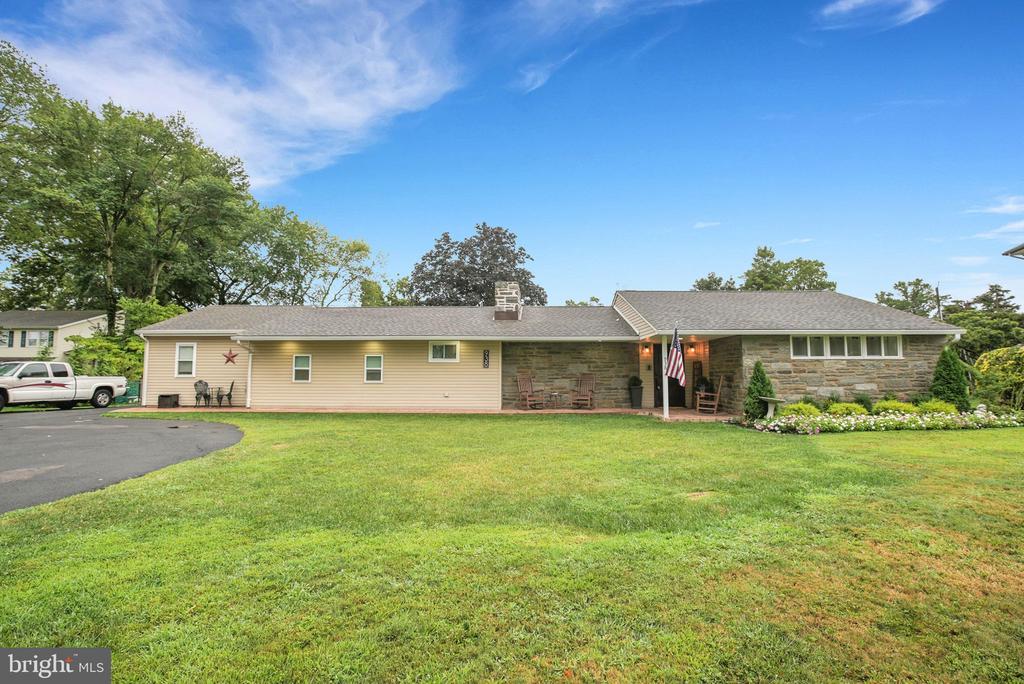 938 ASHTON ROAD