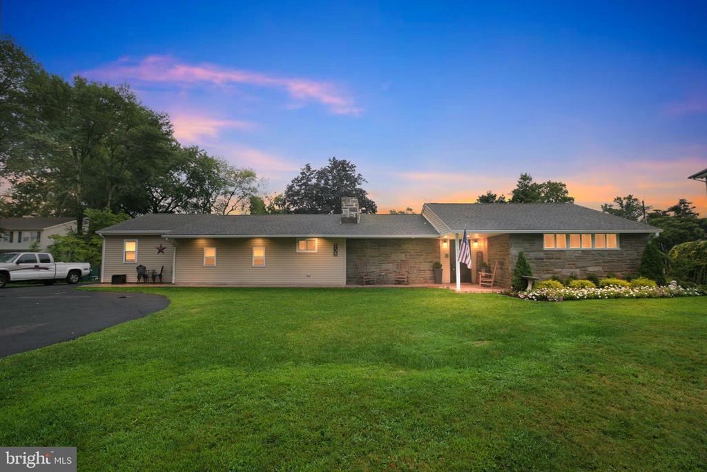 938 ASHTON ROAD