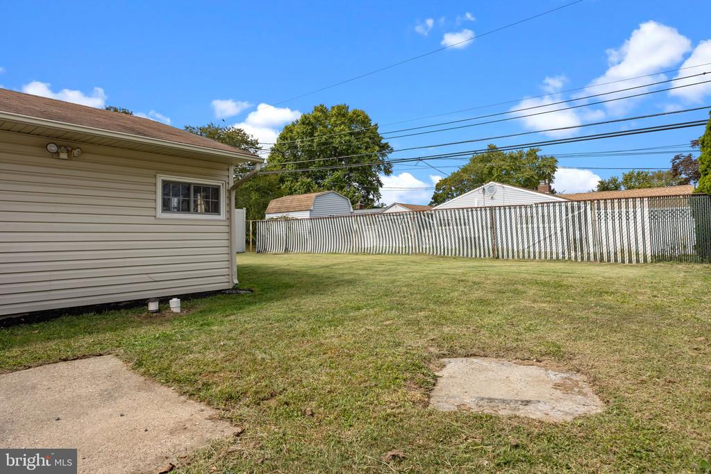 29 EMBER LANE