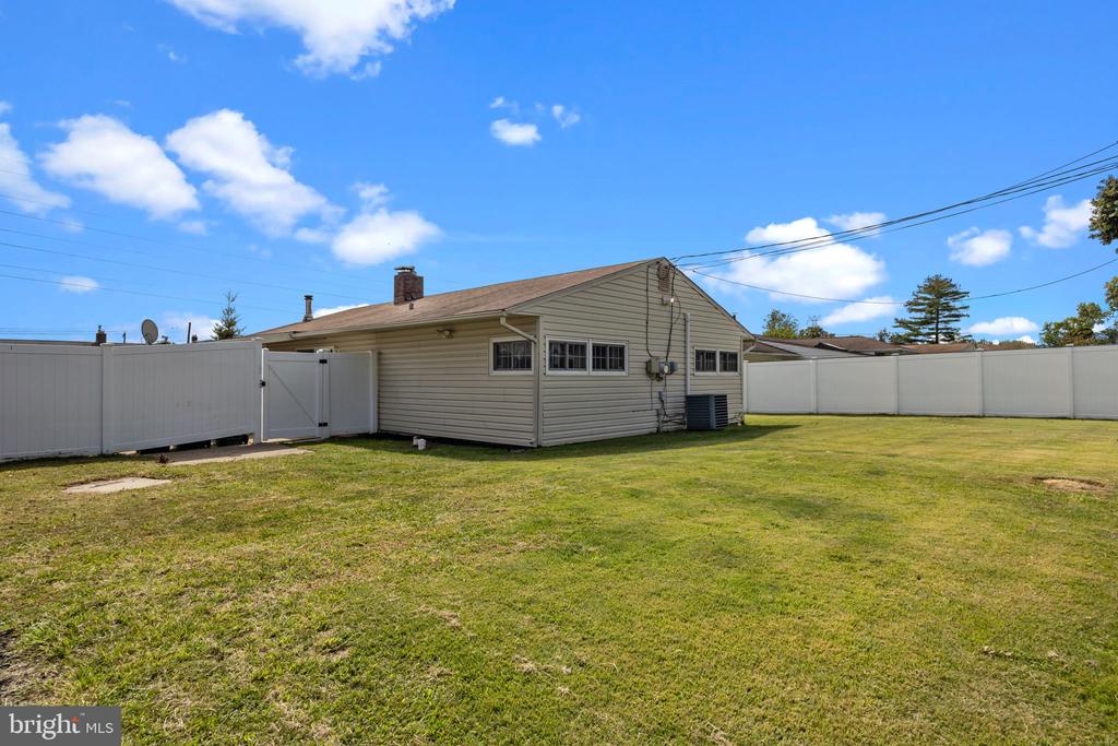 29 EMBER LANE