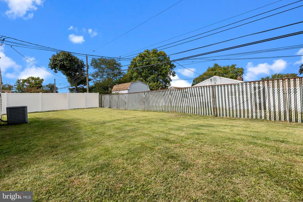 29 EMBER LANE