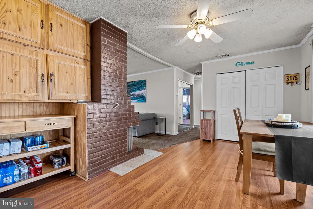 29 EMBER LANE