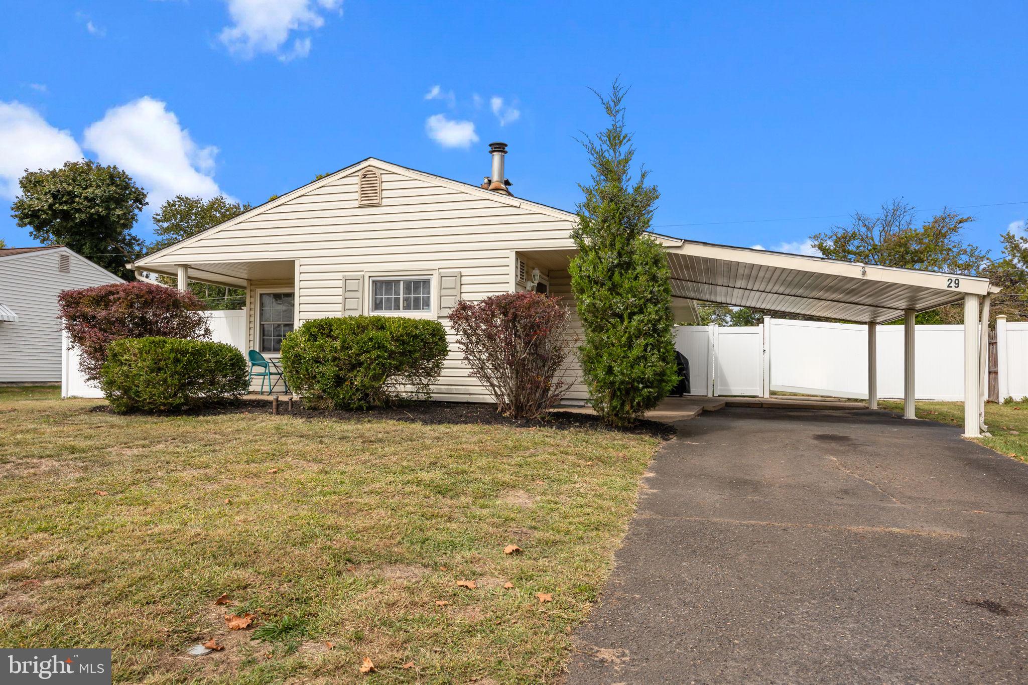 29 EMBER LANE