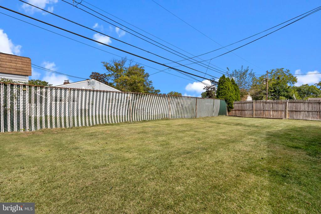 29 EMBER LANE