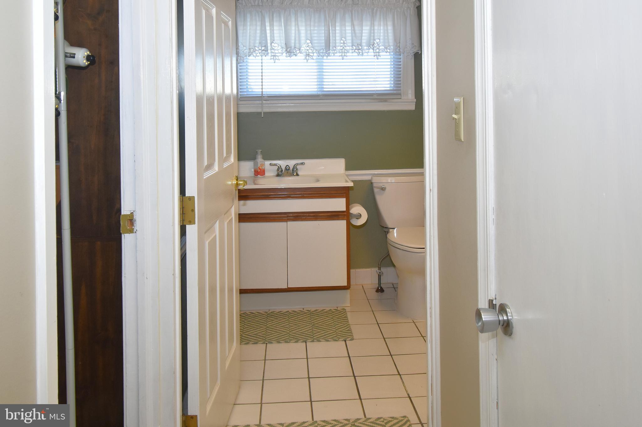 8 SUMMER LANE