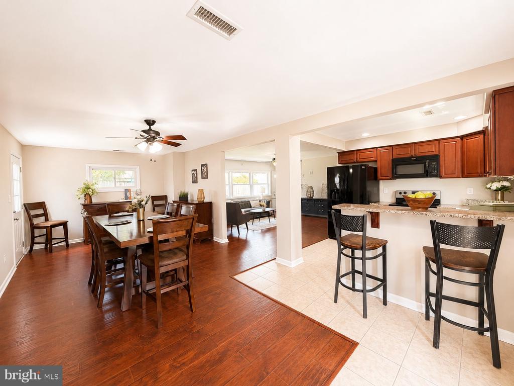 32 GREAT OAK ROAD