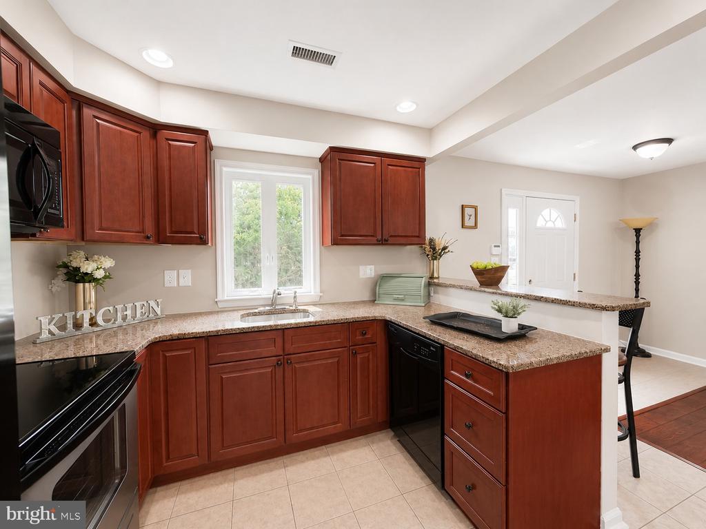 32 GREAT OAK ROAD