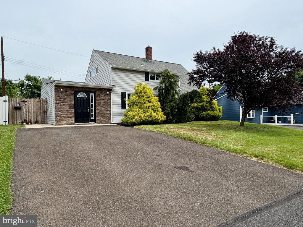 32 GREAT OAK ROAD