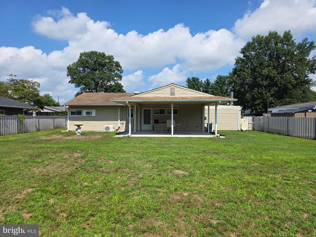 32 YOUNG BIRCH ROAD