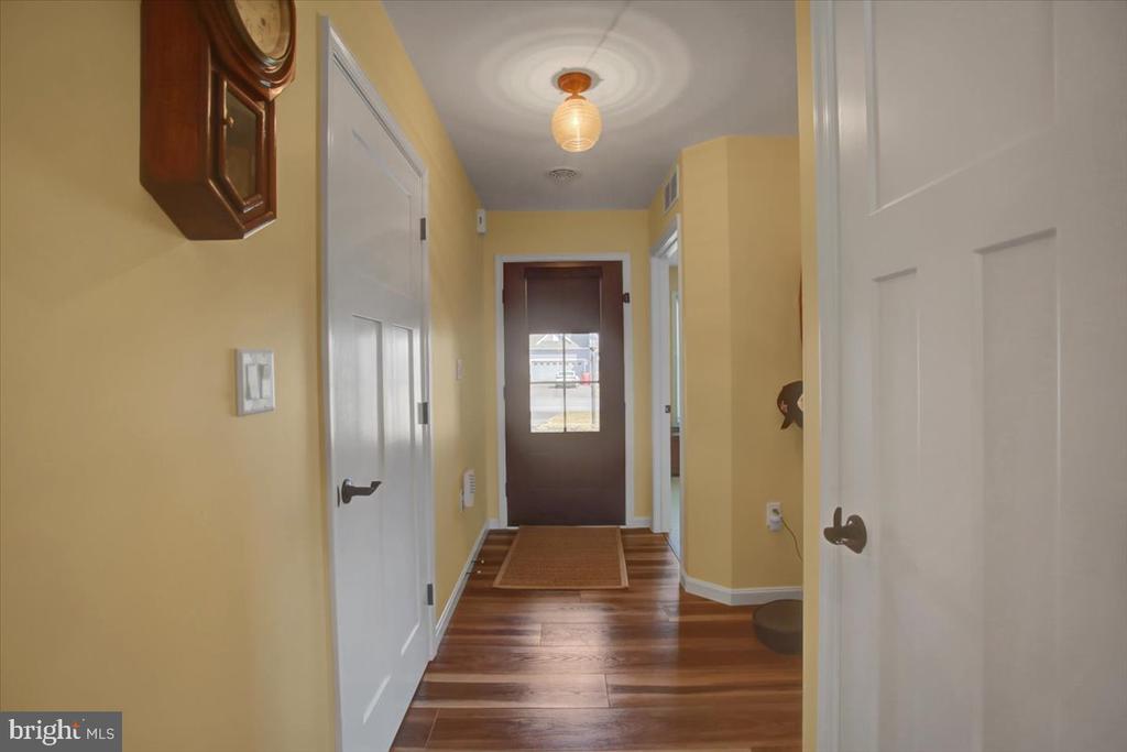 1007 SOUTHWOOD DRIVE