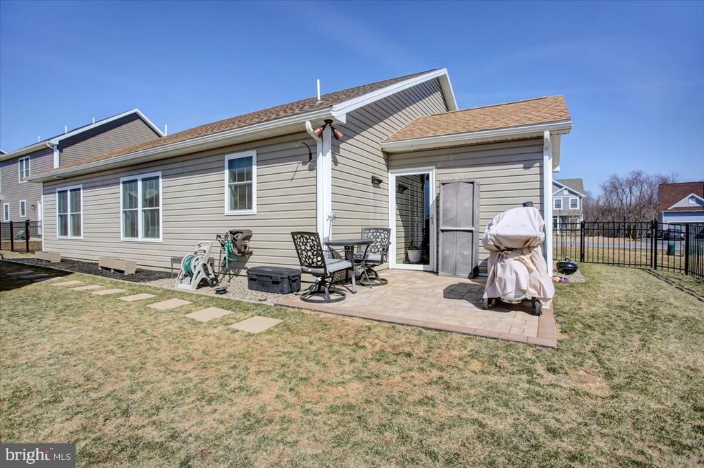 1007 SOUTHWOOD DRIVE