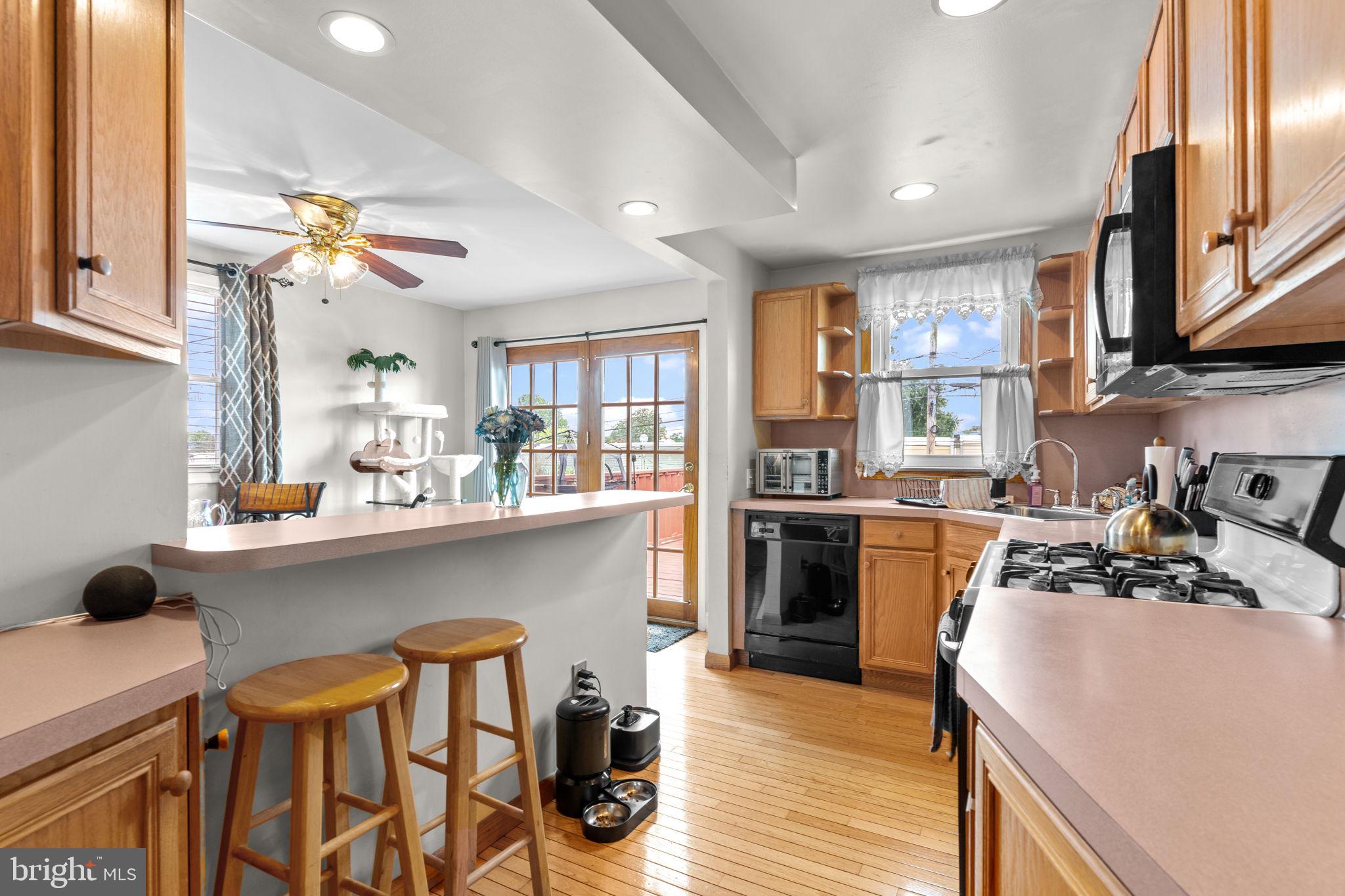 233 LYNN ROAD