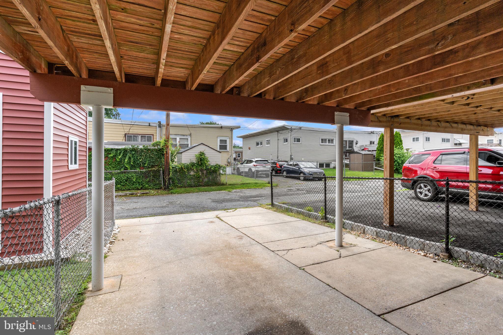 233 LYNN ROAD