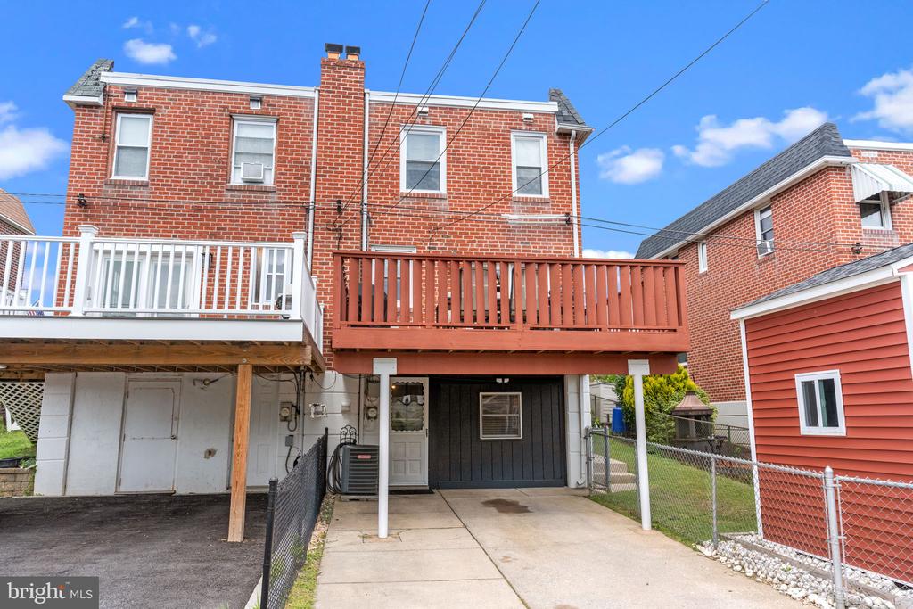 233 LYNN ROAD