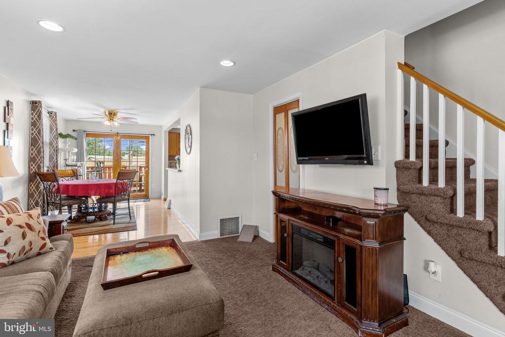 233 LYNN ROAD