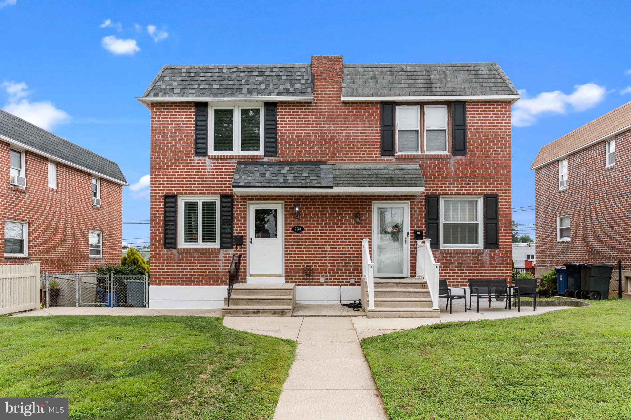 233 LYNN ROAD
