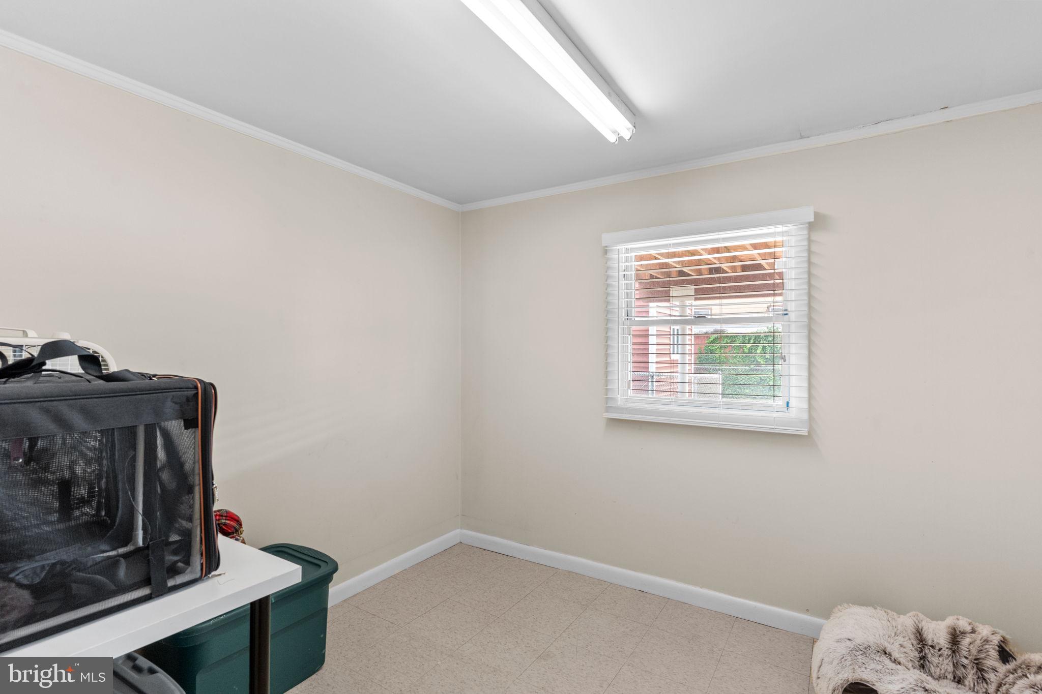 233 LYNN ROAD
