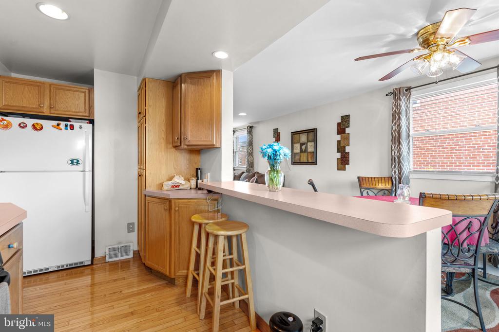 233 LYNN ROAD