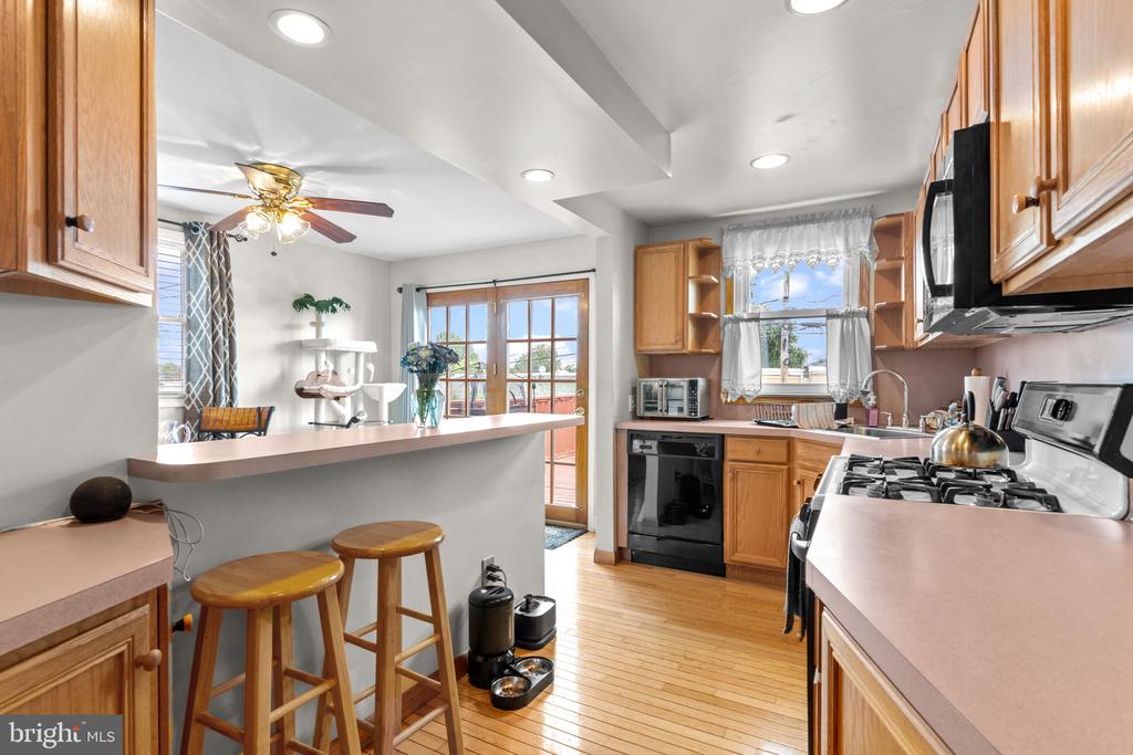 233 LYNN ROAD