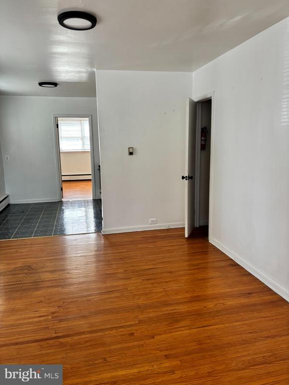 4992 MIRIAM ROAD 1