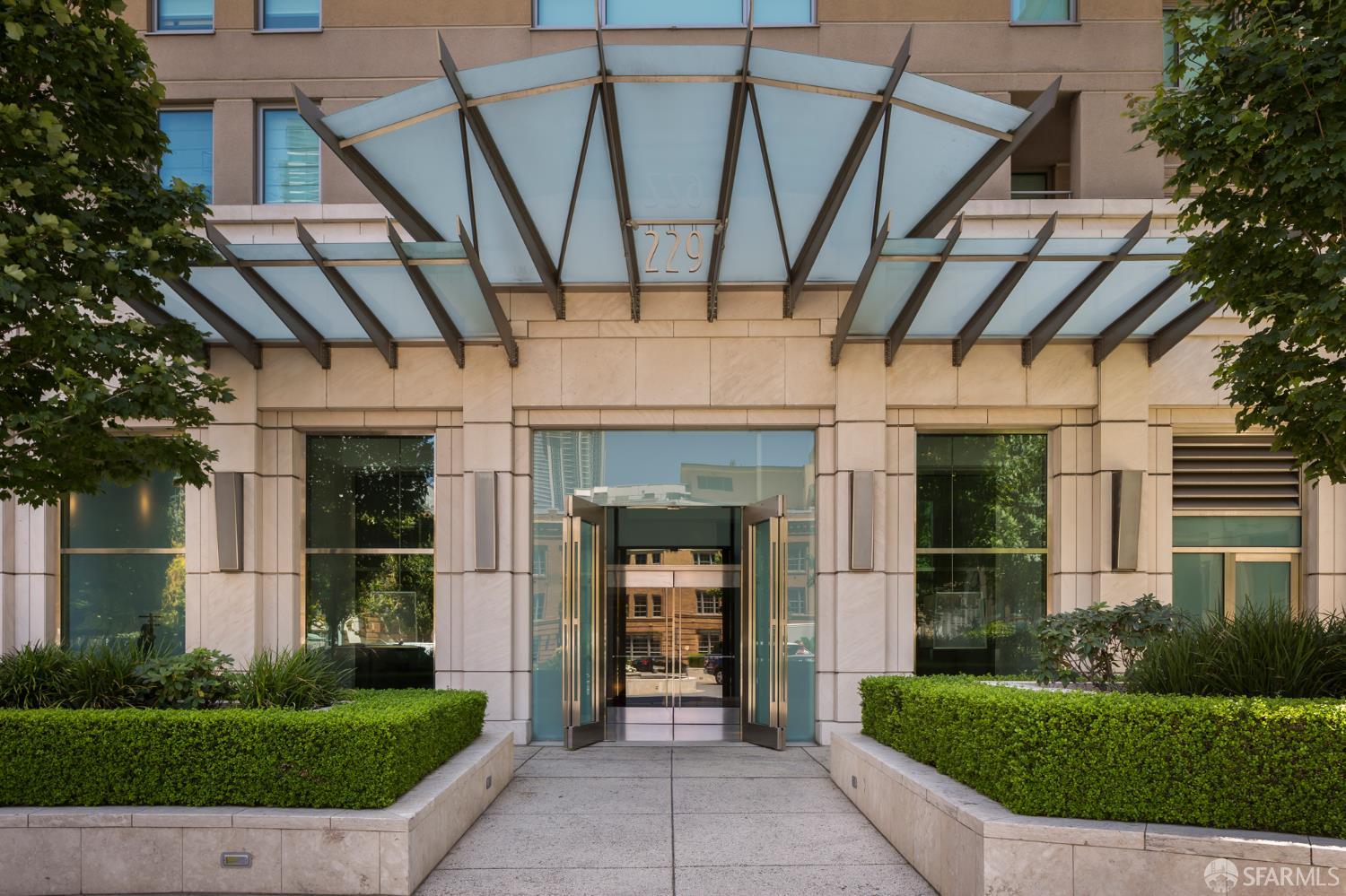229 Brannan Street # 15A