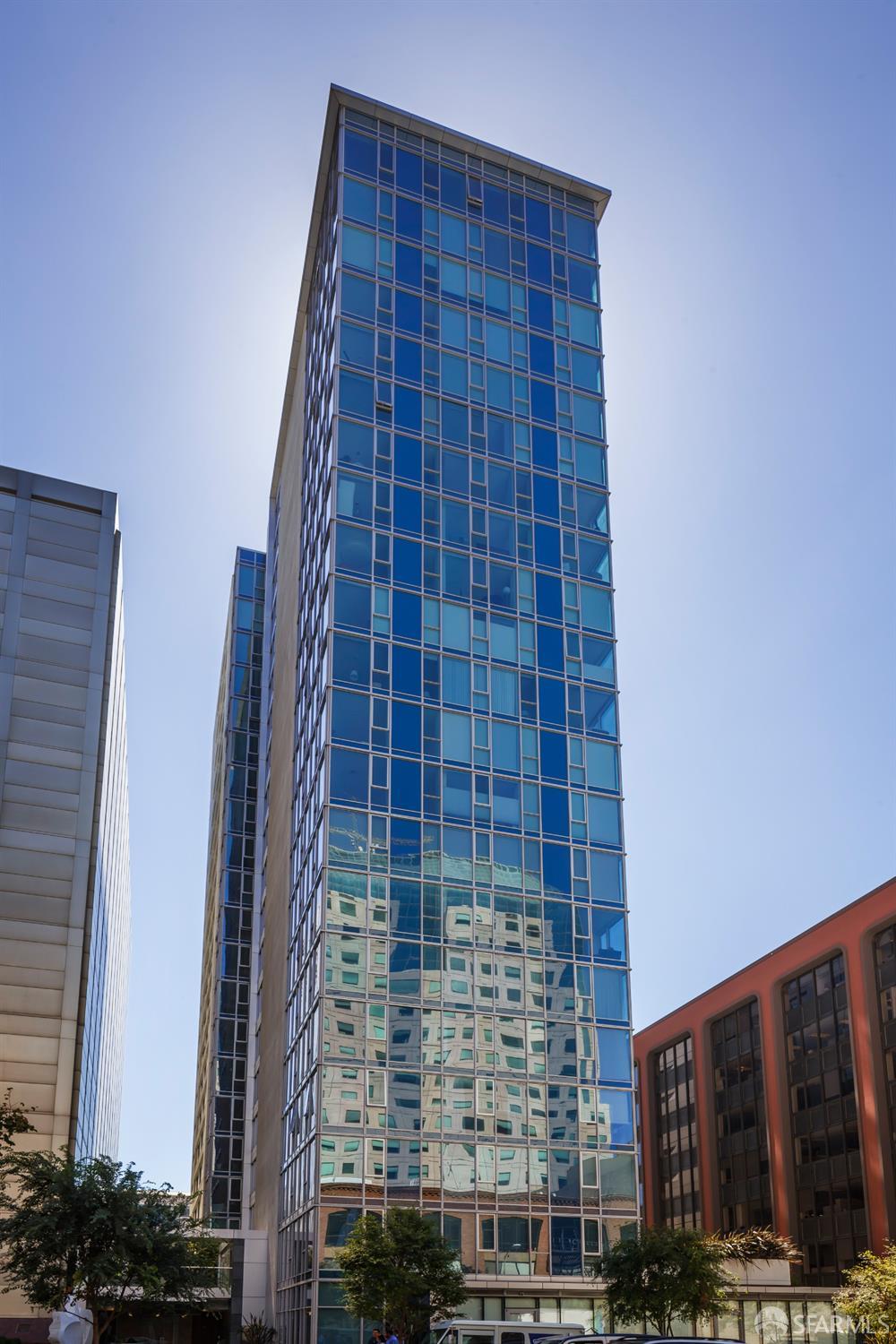 Three-Level SoMa Bay View Penthouse