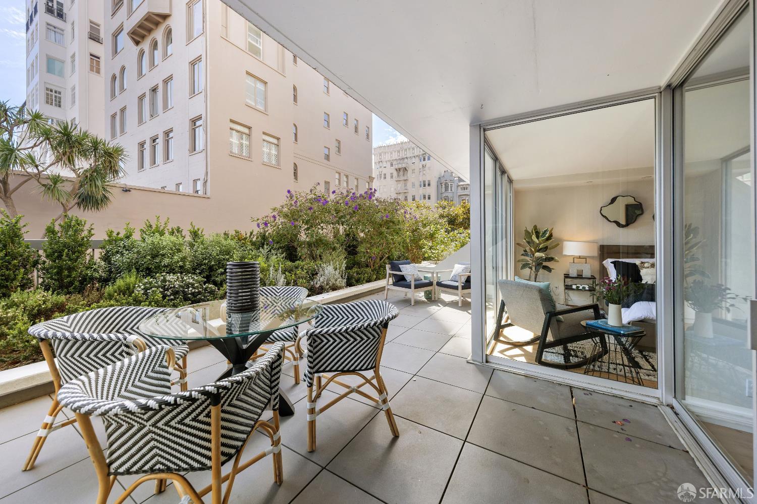 Indoor Outdoor Living at 1998 Broadway