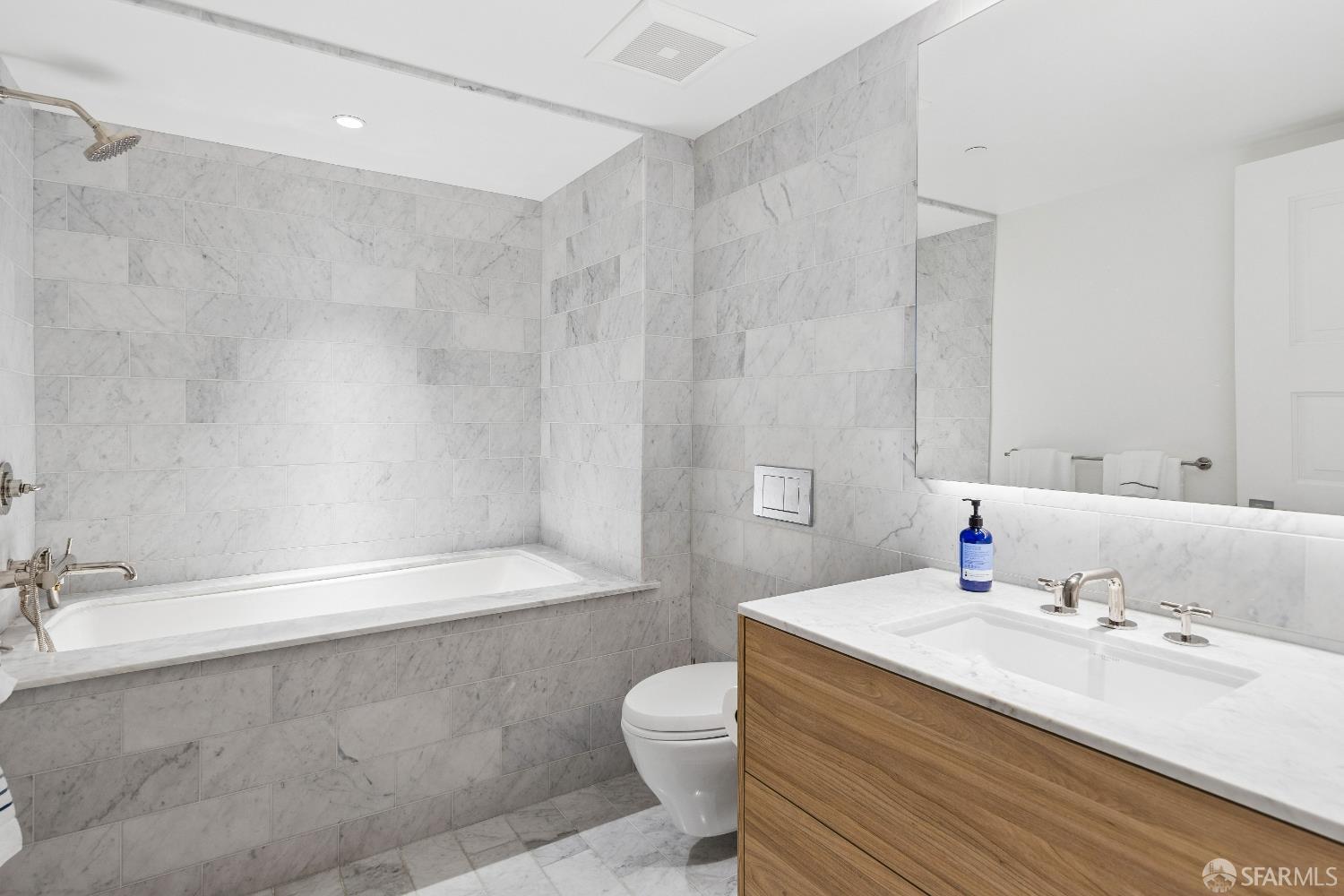 2121 Webster Street # 110