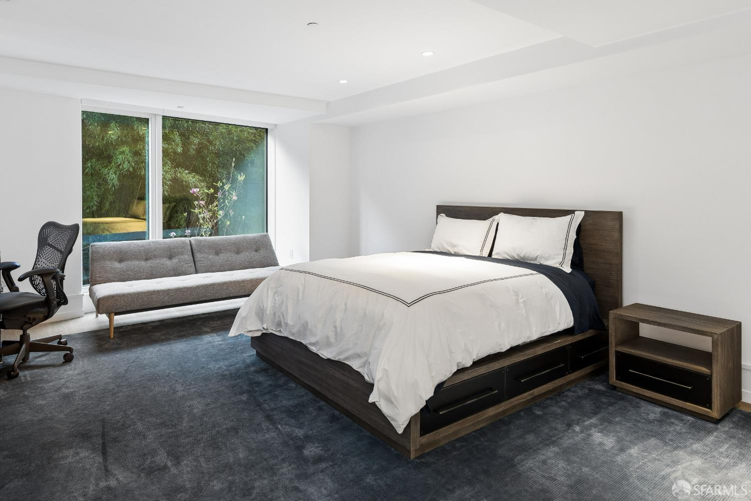 2121 Webster Street # 110