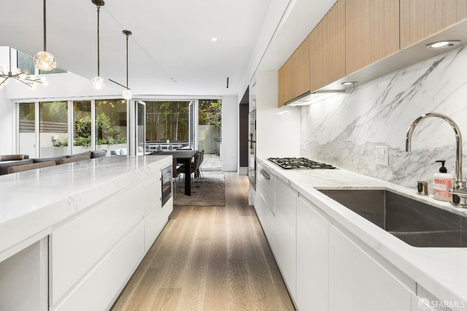 2121 Webster Street # 110